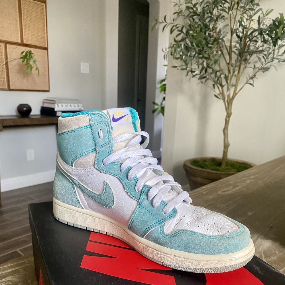 JORDAN 1 RETRO HIGH TURBO GREEN
